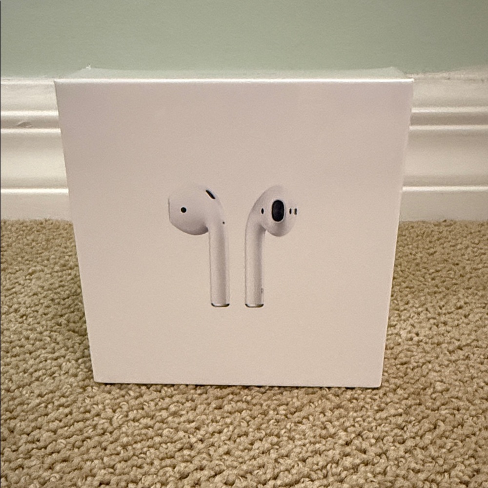 Apple White Earbud Headphones